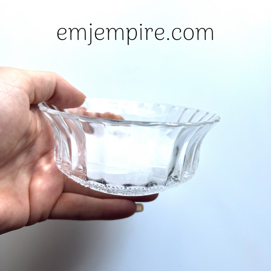 Selenite Crystal Charging - Crystal Jewellery Bowl Style 1