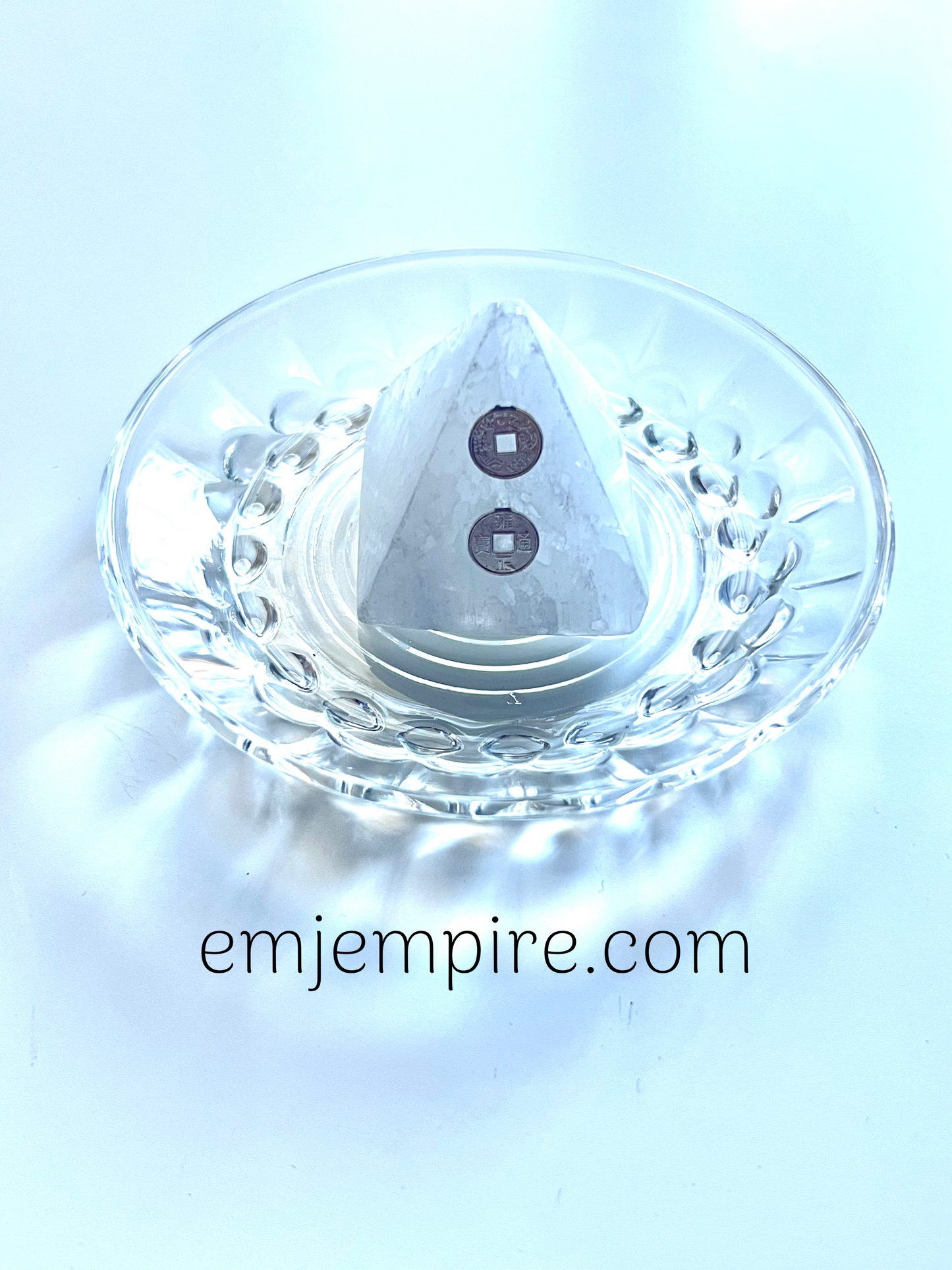 Selenite Crystal Charging - Crystal Jewellery Ring Pyramid